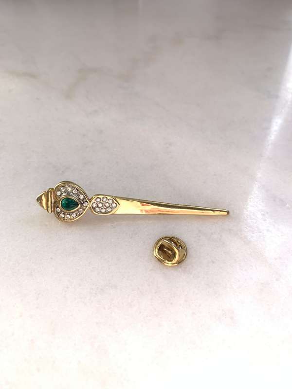 Gold Colour Lapel Pin/Brooch With Heart, Diamante and beads #ML888 | Dimensions: 70mm L