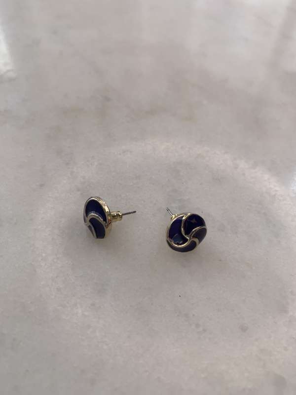 Round Purple Stud Earrings With Gold Coloured Swirl #ML914 R195.00 | Dimensions: 8mm D