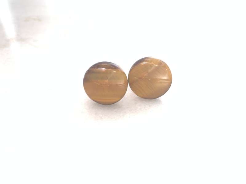 Cufflinks - Metal Cufflinks With Round Tigers Eye. Gold Colour #ML924