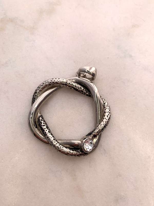 Pendant - Silver Plated Large Pendant with Interlooping Design, Round Stone Off Centre #ML949 R22...