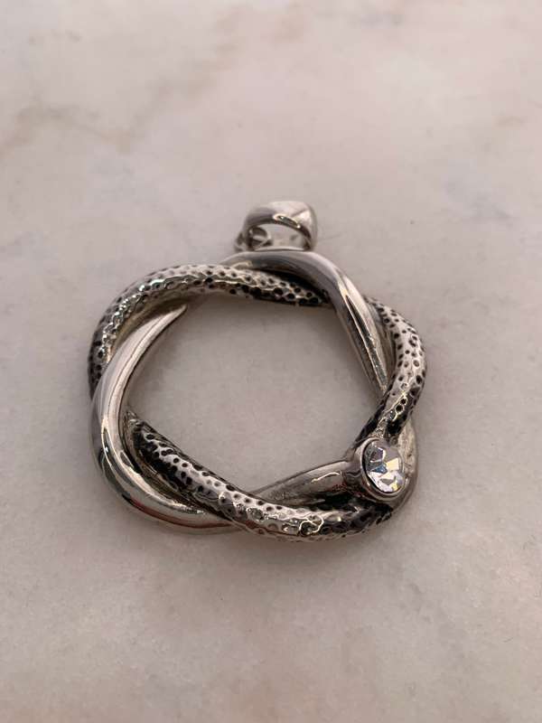 Pendant - Silver Plated Large Pendant with Interlooping Design, Round Stone Off Centre #ML949 R22...