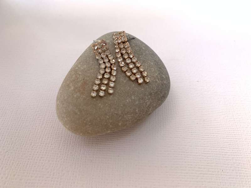 Earrings - 3 Strands Of Tassels, Dangly With White Stone Chips. Rose Gold Colour #ML1033 R225.00 ...