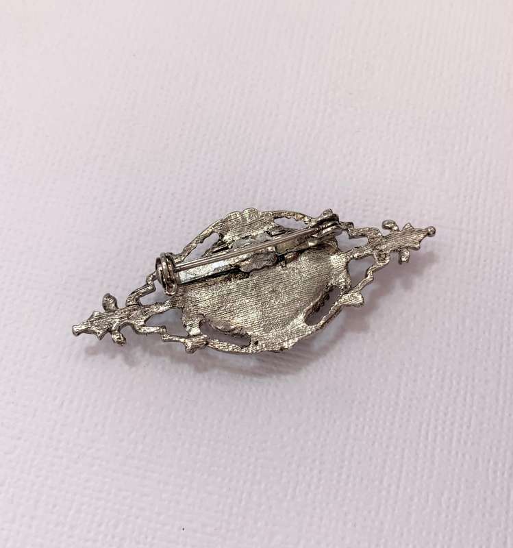 Brooch - Vintage Silver Colour With Central Large Oval Hematite Stone #ML1065 R395.00 | Dimension...