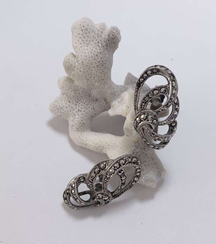 Earrings - Vintage Marcasite Screw-on Earrings #ML1080 R250.00 | Dimensions: 24mm x 13mm