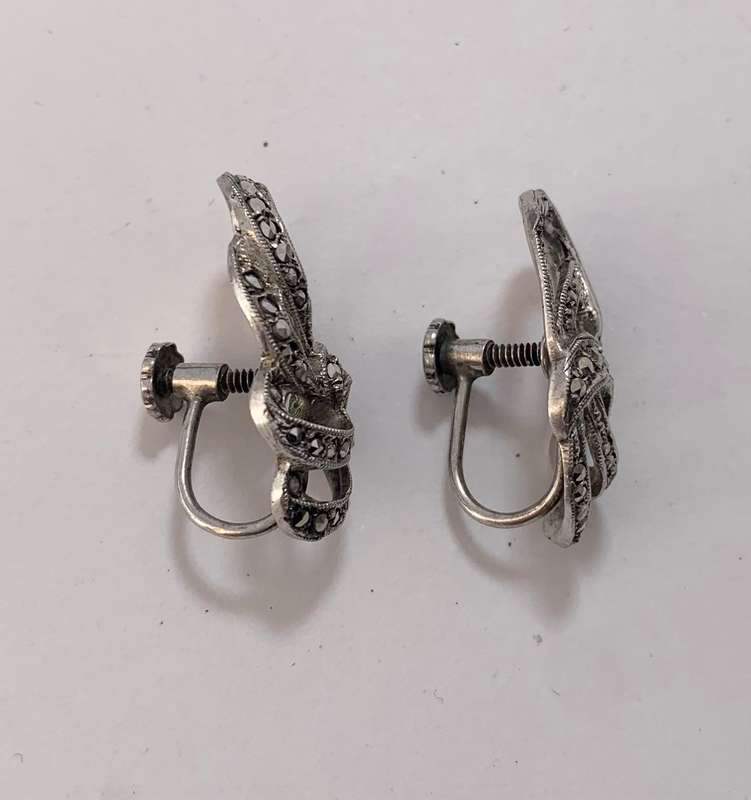 Earrings - Vintage Marcasite Screw-on Earrings #ML1080 R250.00 | Dimensions: 24mm x 13mm