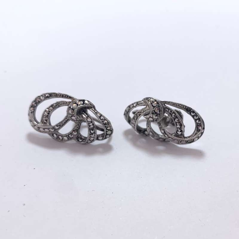 Earrings - Vintage Marcasite Screw-on Earrings #ML1080 R250.00 | Dimensions: 24mm x 13mm
