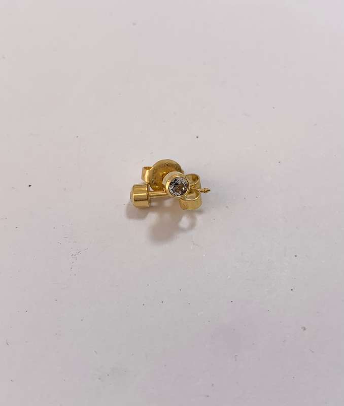 Earrings - Studs With Small Diamante Stone. Gold Colour #ML1081 R120.00 | Dimensions: 5mm D