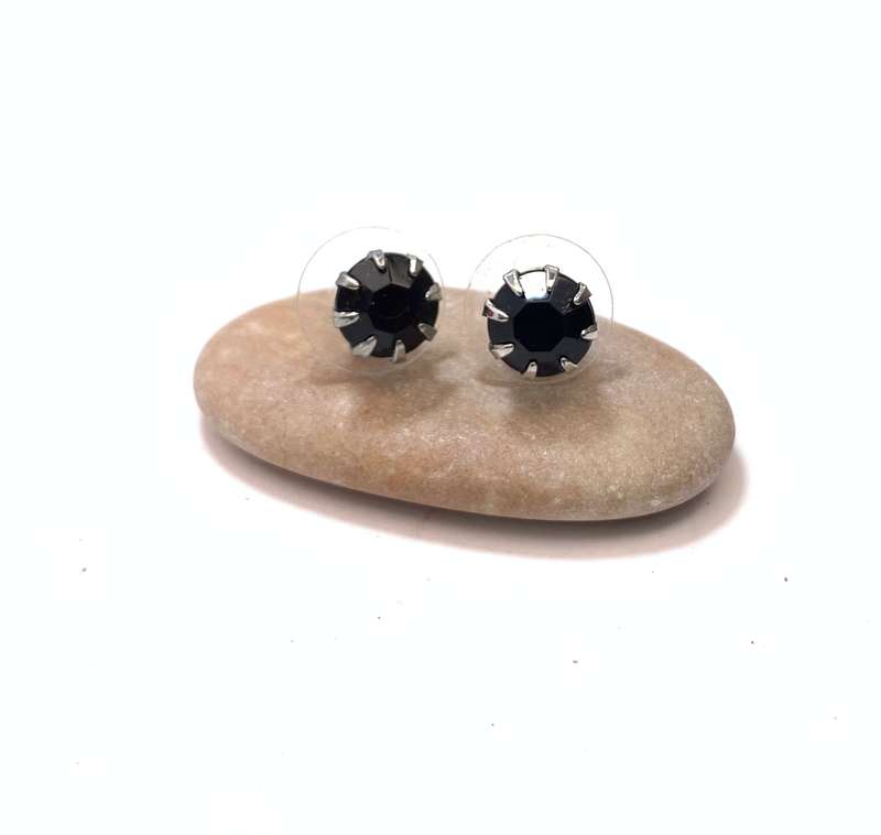 Earrings - Silver Colour Claw Studs With Black Stone #ML809 R295.00 | Dimensions: 17mm x 8mm