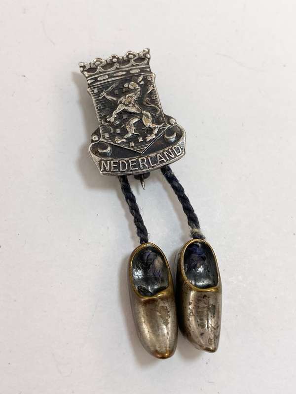Brooch - Vintage Netherlands Coat of Arms and Dutch Clogs attached. Silver Colour#ML1247 R295.00...