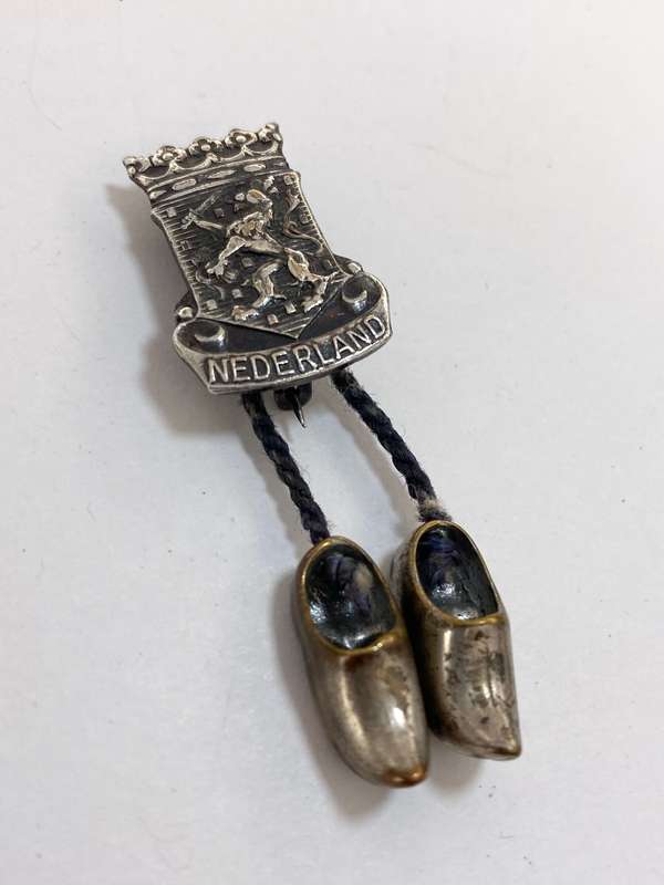 Brooch - Vintage Netherlands Coat of Arms and Dutch Clogs attached. Silver Colour#ML1247 R295.00...