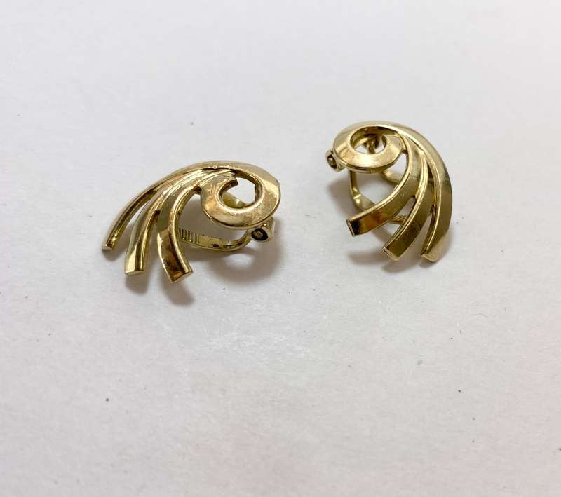 Earrings - Triple Twirl Style. 14kt Plum Gold Plated #ML1272 R550.00 | Dimensions: 19mm x 15mm