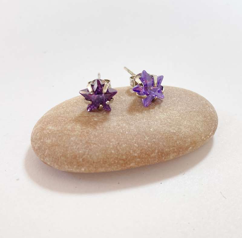 Earrings - Studs With Star Shape Amethyst. Silver Colour #ML1287 R195.00 | Dimensions: Stone is 1...