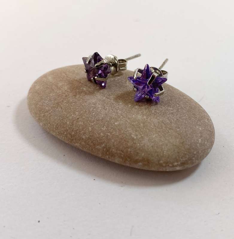 Earrings - Studs With Star Shape Amethyst. Silver Colour #ML1287 R195.00 | Dimensions: Stone is 1...