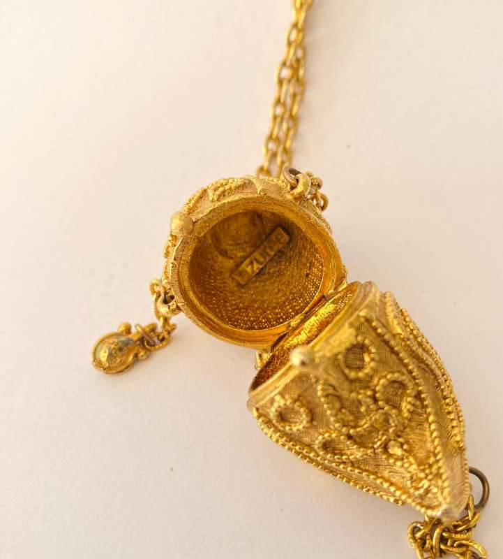 Necklace - Vintage Estee Lauder Azuree Solid Perfume Holder On Chain. Gold Coloured