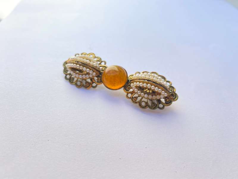 Brooch - Orange Centre Glass Bead and Mini Pearly Beads. Brass Colour #ML1329