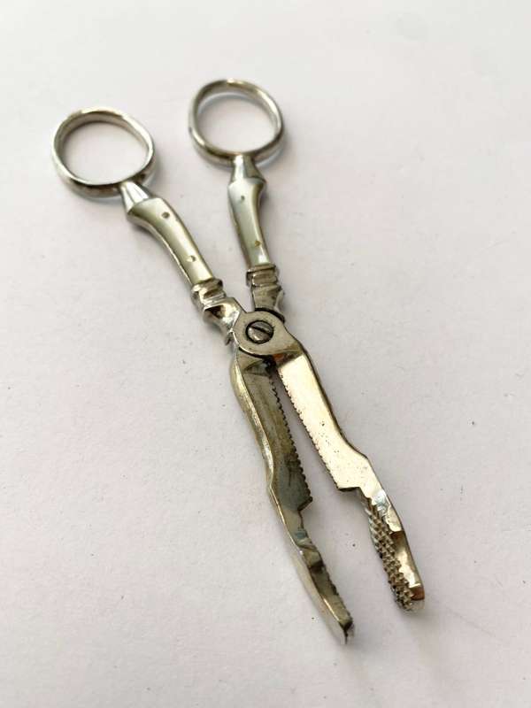 Antiques and Collectibles - Vintage Sugar Cutters / Knippers. Handles have mother of pearl inlay....