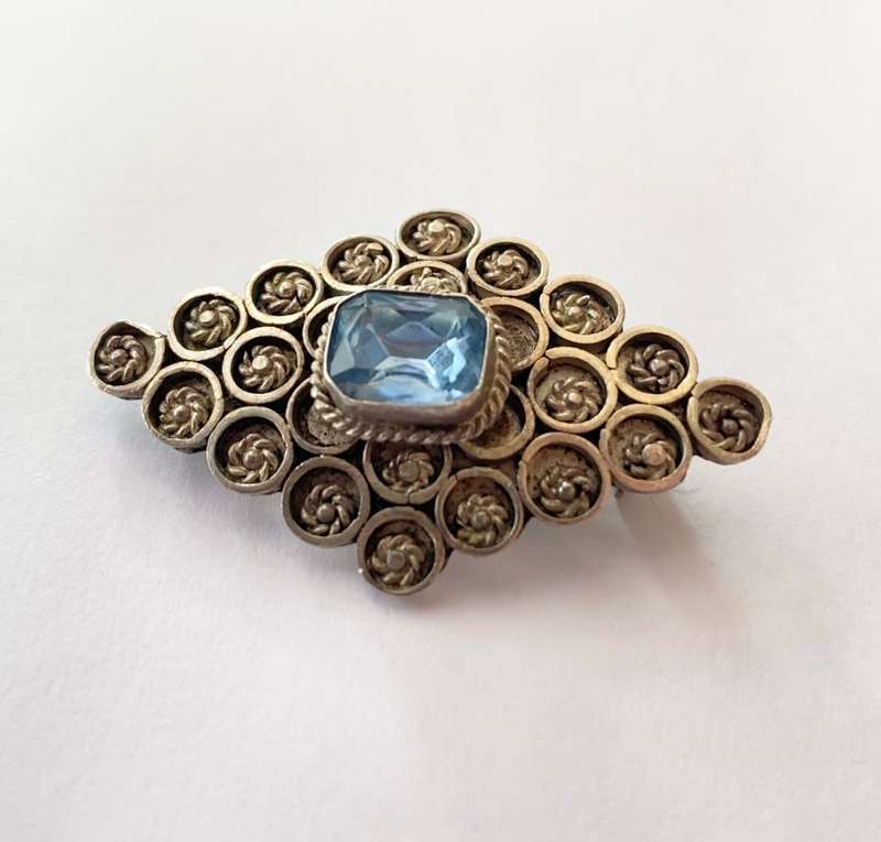 Brooch - Diamond Shape, Blue Centre Stone. Stamped Jerusalem Israel Sterling Silver #ML1414