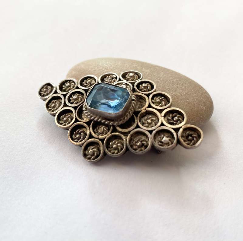 Brooch - Diamond Shape, Blue Centre Stone. Stamped Jerusalem Israel Sterling Silver #ML1414