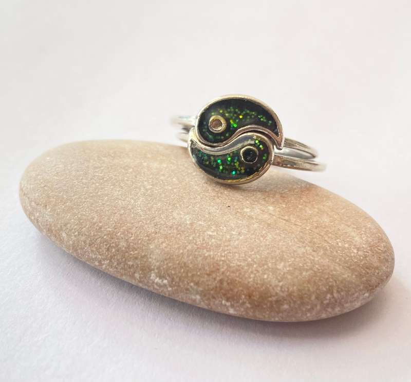 Rings - 2 x bands with matching Yin and Yang Designs. Green Colour Inlay. Silver Colour #ML1415