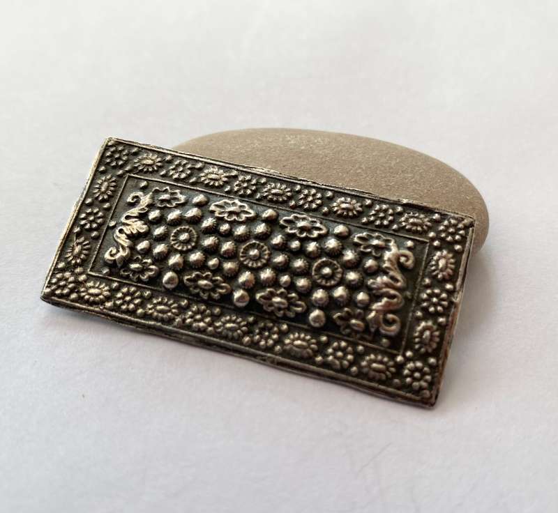 Brooch - Silver Rectangle With Flower Pattern #ML1422