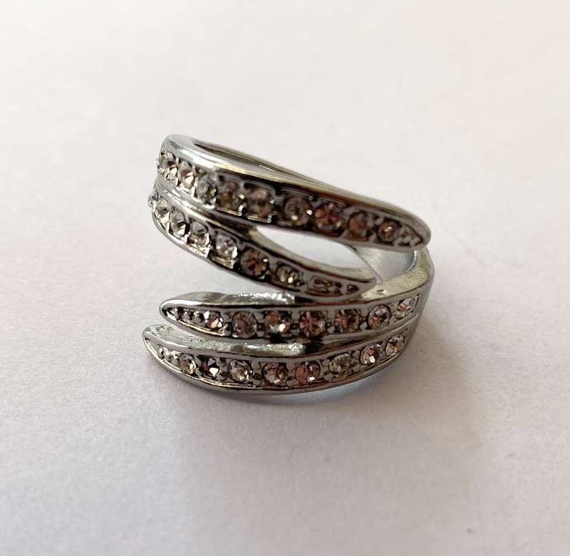 Ring - Wrap Band With Clear Round White Stones. Silver Colour#ML1427