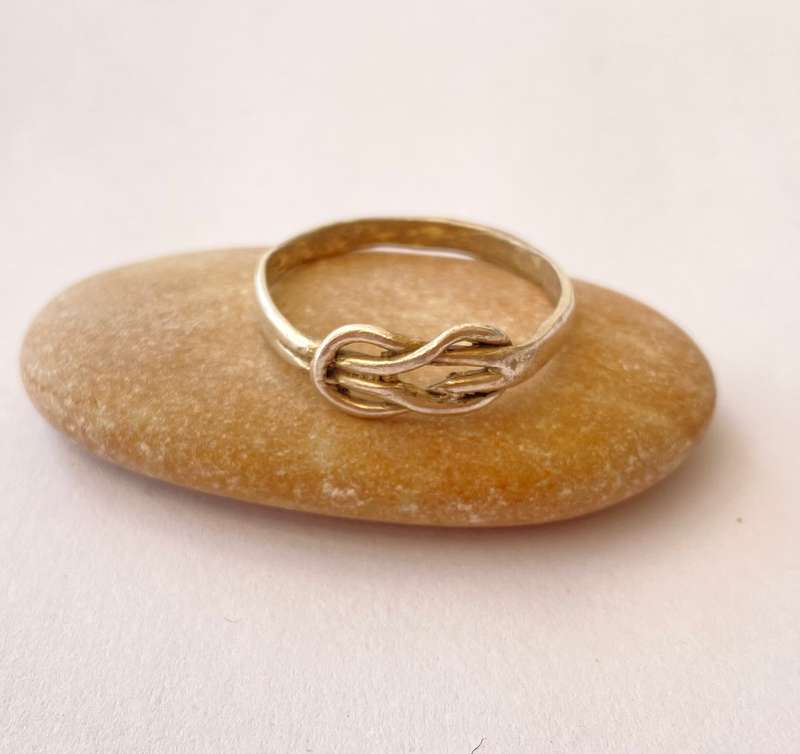Ring - Silver Band With Reef Knot Design #ML1441