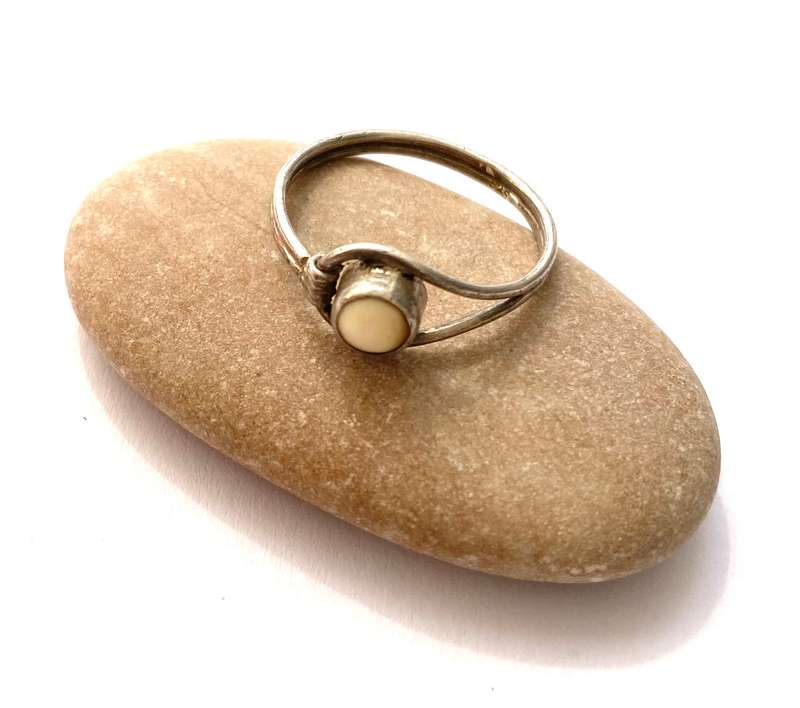 Ring - 925 Silver. White Stone #ML1462