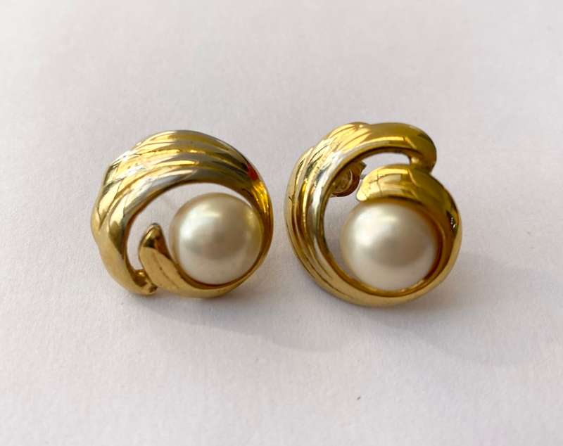 Earrings - Swirls With White Centre Faux Pearl. Gold Colour #ML1534
