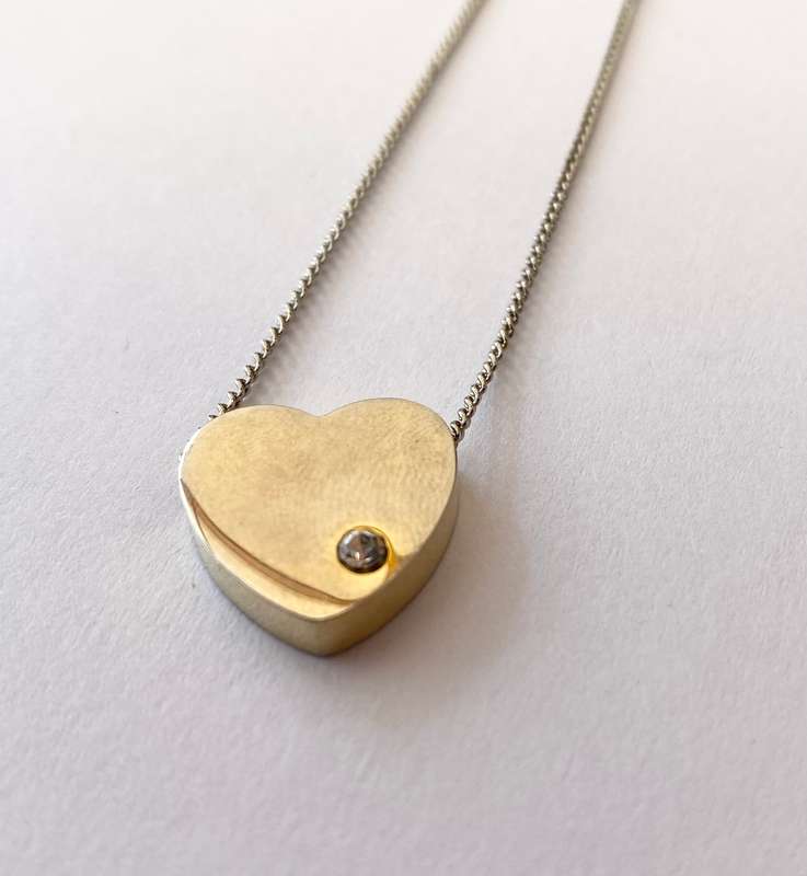 Necklace - Heart Pendant on Chain. Silver Colour. Heart Has Single Diamante #ML1571