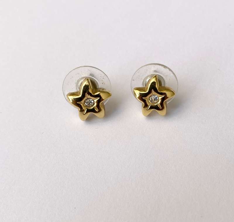 Earrings - Star/Flower Studs With Diamante In Centre. Gold Colour #ML1579
