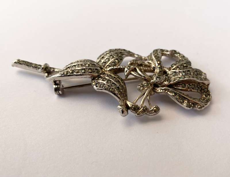 Brooch - Vintage Silver Plated Marcasite Flower Design #ML1582