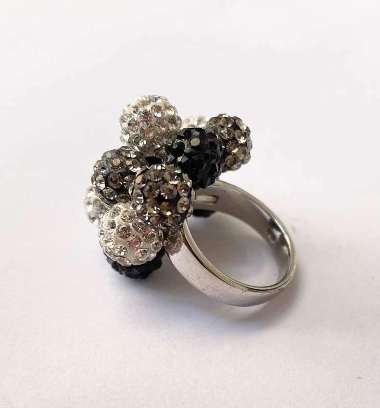 Ring - 925 Silver Band With Cluster of Silver and Black Balls With Diamante #ML1586