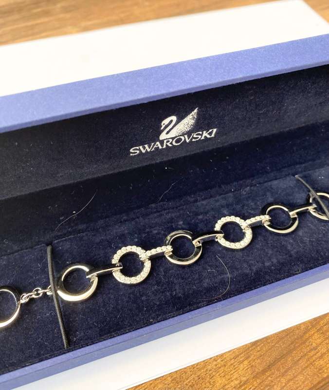 Bracelet - Swarovski. Links With Circular Rings with Clear Crystals. T Clasp. In Original Box #ML...