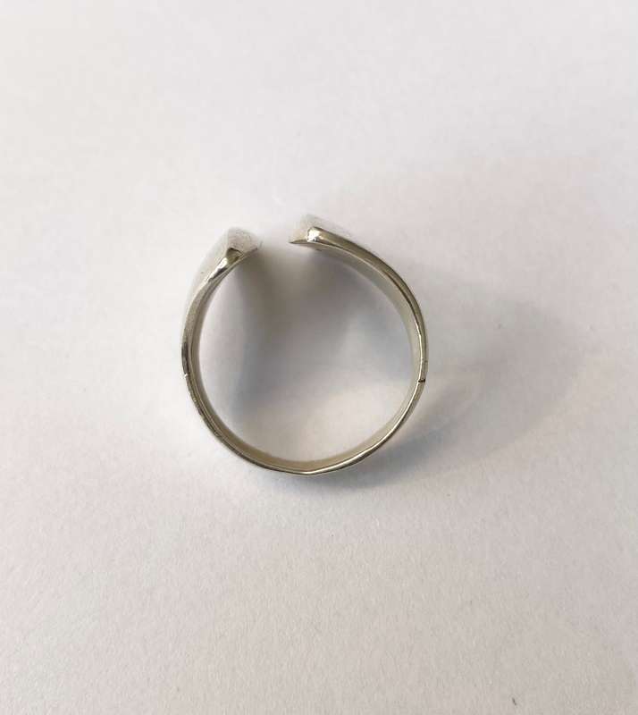 Ring - Sterling Silver Ring With Split Top #ML1589