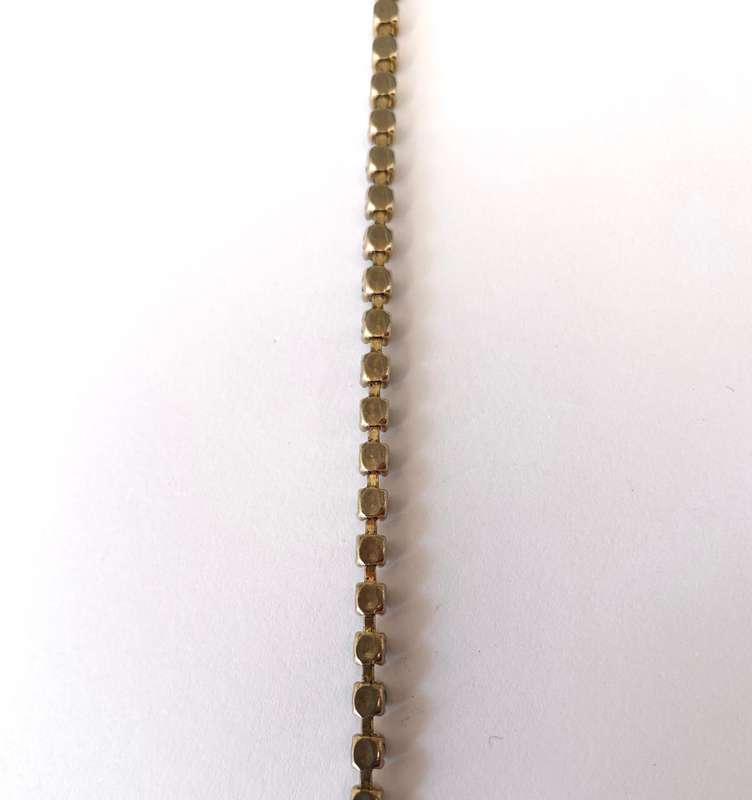 Bracelet - Tennis Style Chain With Green Stones. Gold Plated #ML1594