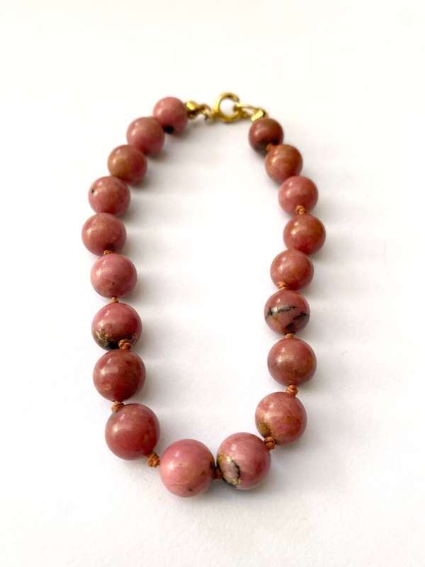 Bracelet - Dusty Pink Coloured Semi-precious stones On Thin Rope. Gold Colour Clasp #ML1609