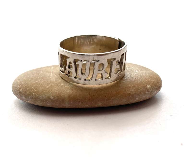 Ring - Band With name 'Lauren' Cutout. Silver Plated #ML1634