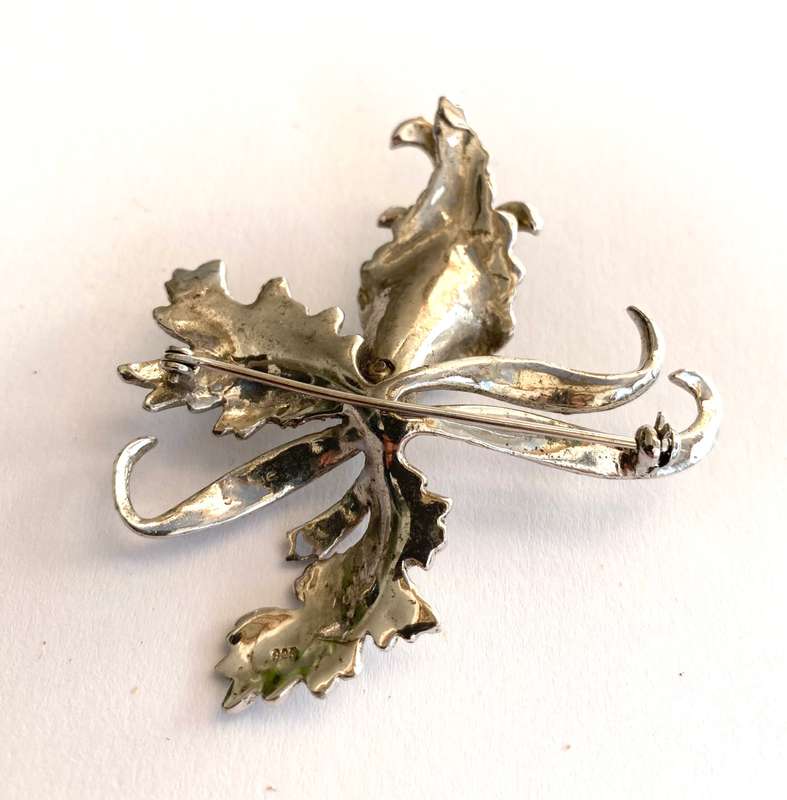 Brooch - Vintage 925 Silver Stamped Marcasite Trumpet Vine Flower Surrounded By Leaves (1 stone m...