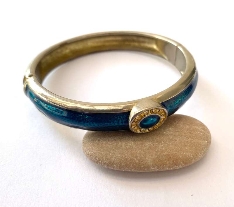 Bracelet - Metal Bangle With Spring Closing. Turquoise Inlay With Silver and Diamante Surrounding...