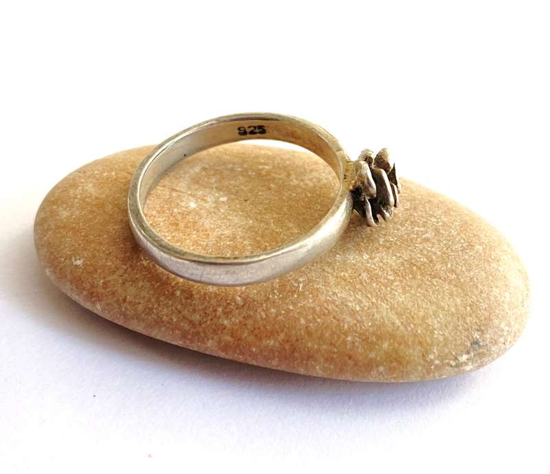 Ring - 925 Silver Thin Band With Rose Set On Top ML1698