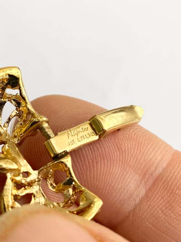 Bracelet - Vintage Shell Shape 'Napier' Brand. Gold Plated. PAT 4774743 #ML1700