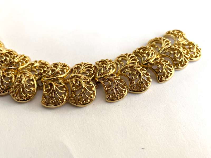 Bracelet - Vintage Shell Shape 'Napier' Brand. Gold Plated. PAT 4774743 #ML1700