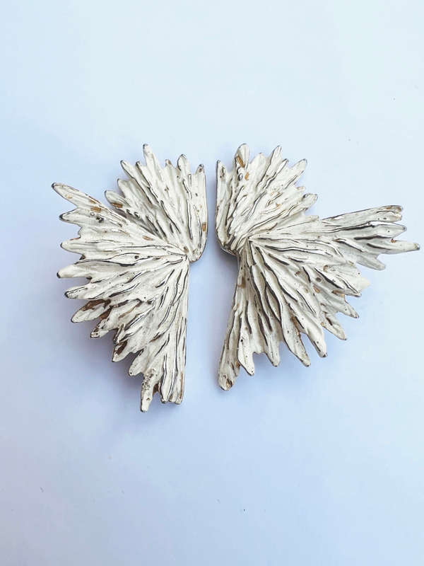 Earrings- Vintage Retro Cream and Gold Tone Unusual Bird Wing Shape Clip on Earrings
