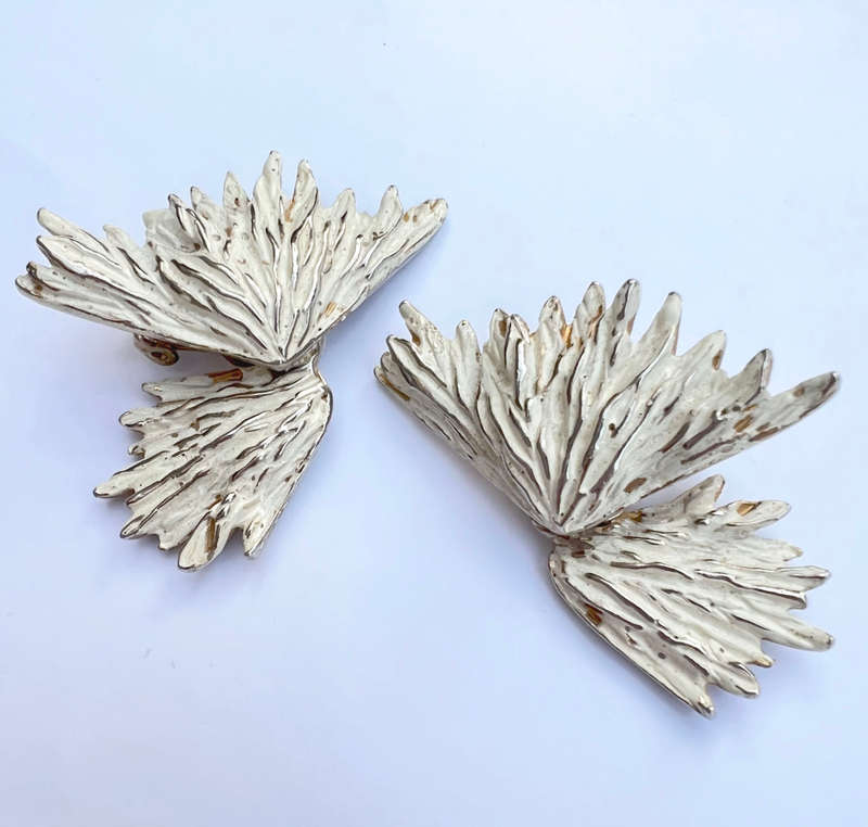 Earrings- Vintage Retro Cream and Gold Tone Unusual Bird Wing Shape Clip on Earrings