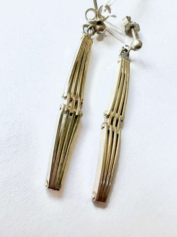 Earrings - Silver Tone Drop Design ML078