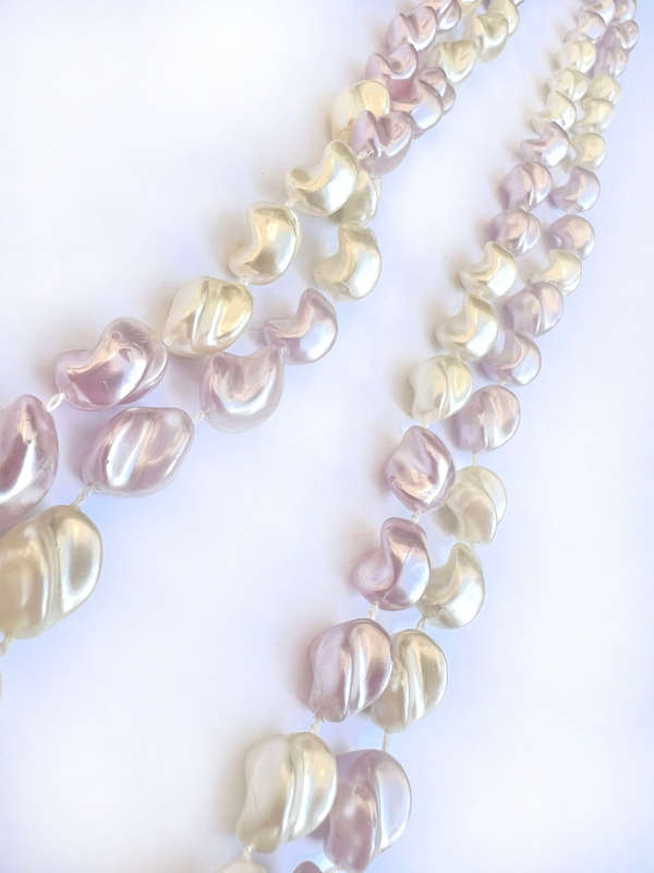 Necklace - String "Baroque" Style. Pink and white Pearly Beads ML1727
