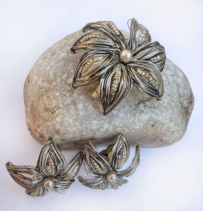 Set - Vintage Silver Colour. Flower Design with a Centred small Pearl style Brooch & Clip on Earr...