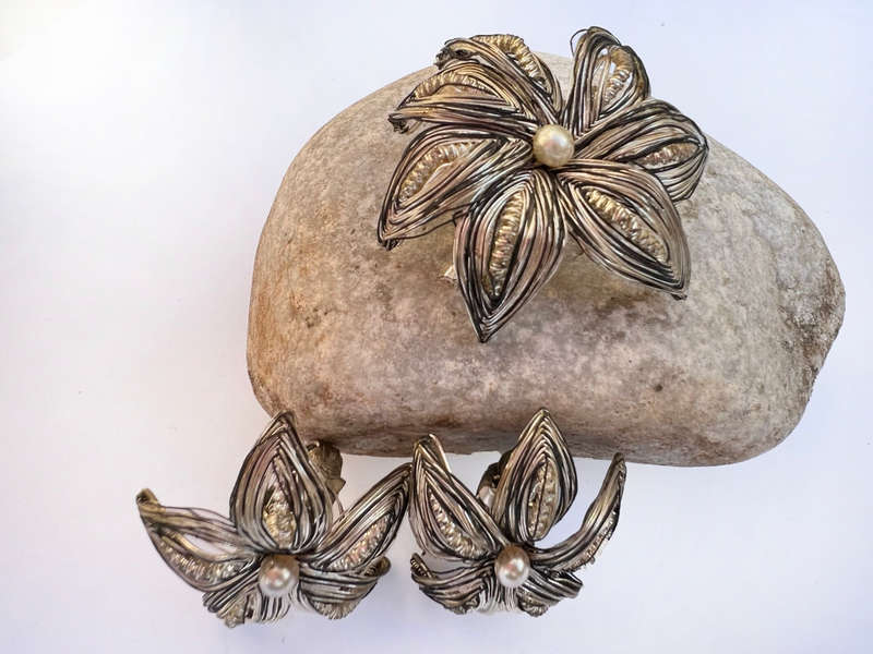 Set - Vintage Silver Colour. Flower Design with a Centred small Pearl style Brooch & Clip on Earr...