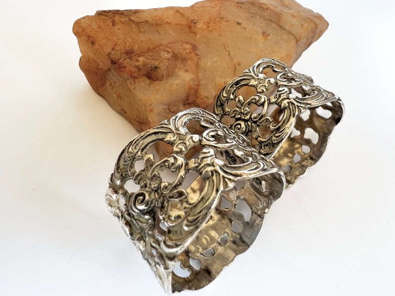 Rings - Pair of Small Napkin Rings 835 Silver ML1740