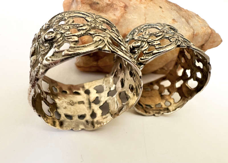 Rings - Pair of Small Napkin Rings 835 Silver ML1740